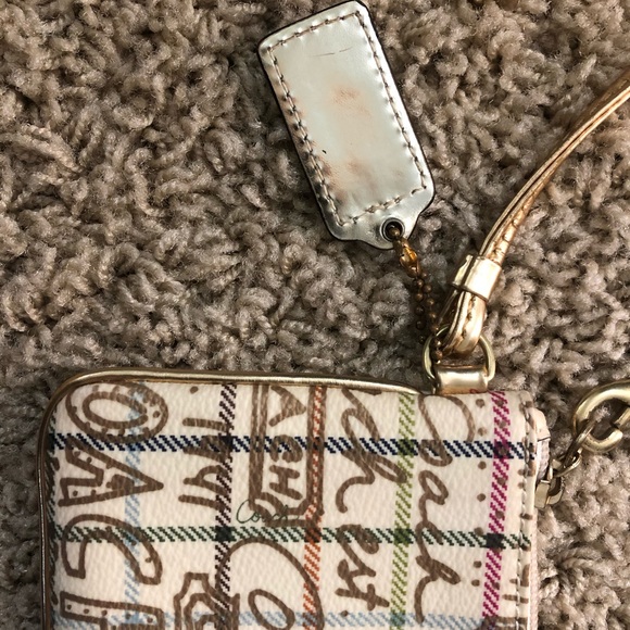 Coach wristlet - Picture 5 of 5